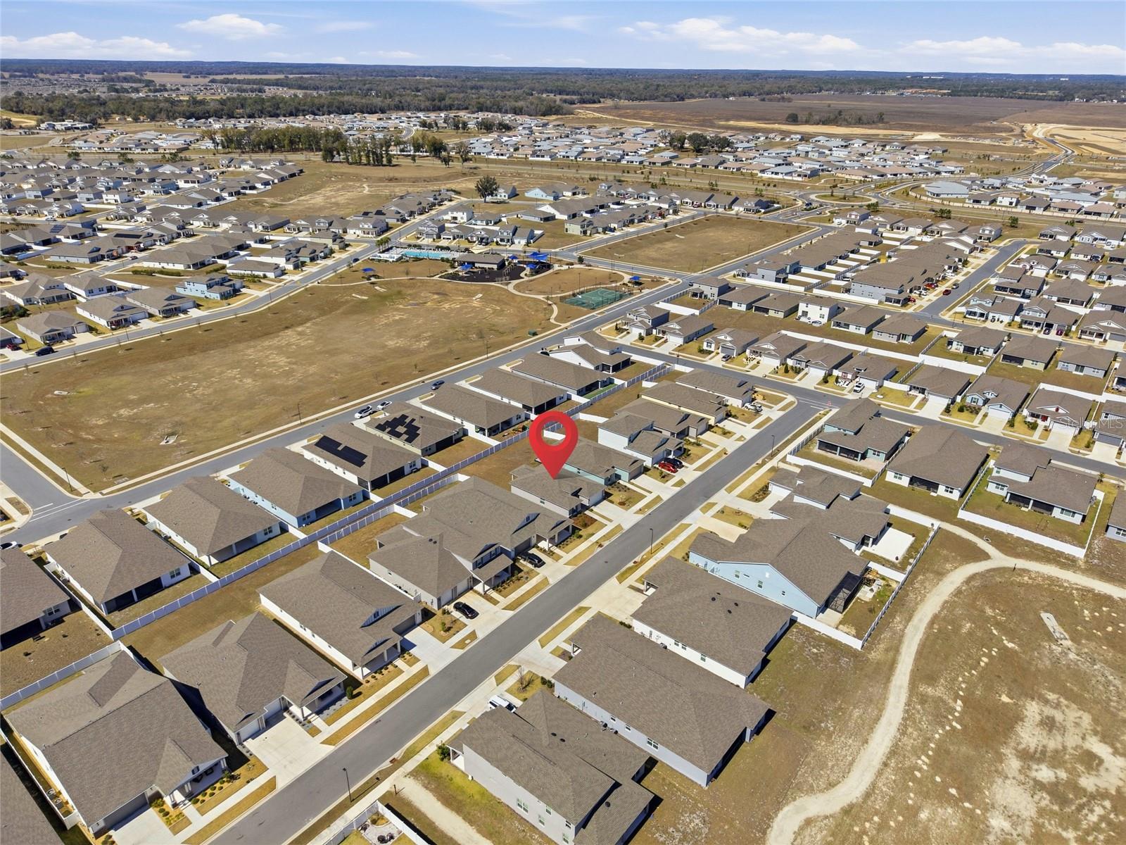 CALESA TOWNSHIP ROAN HILLS PH - Residential