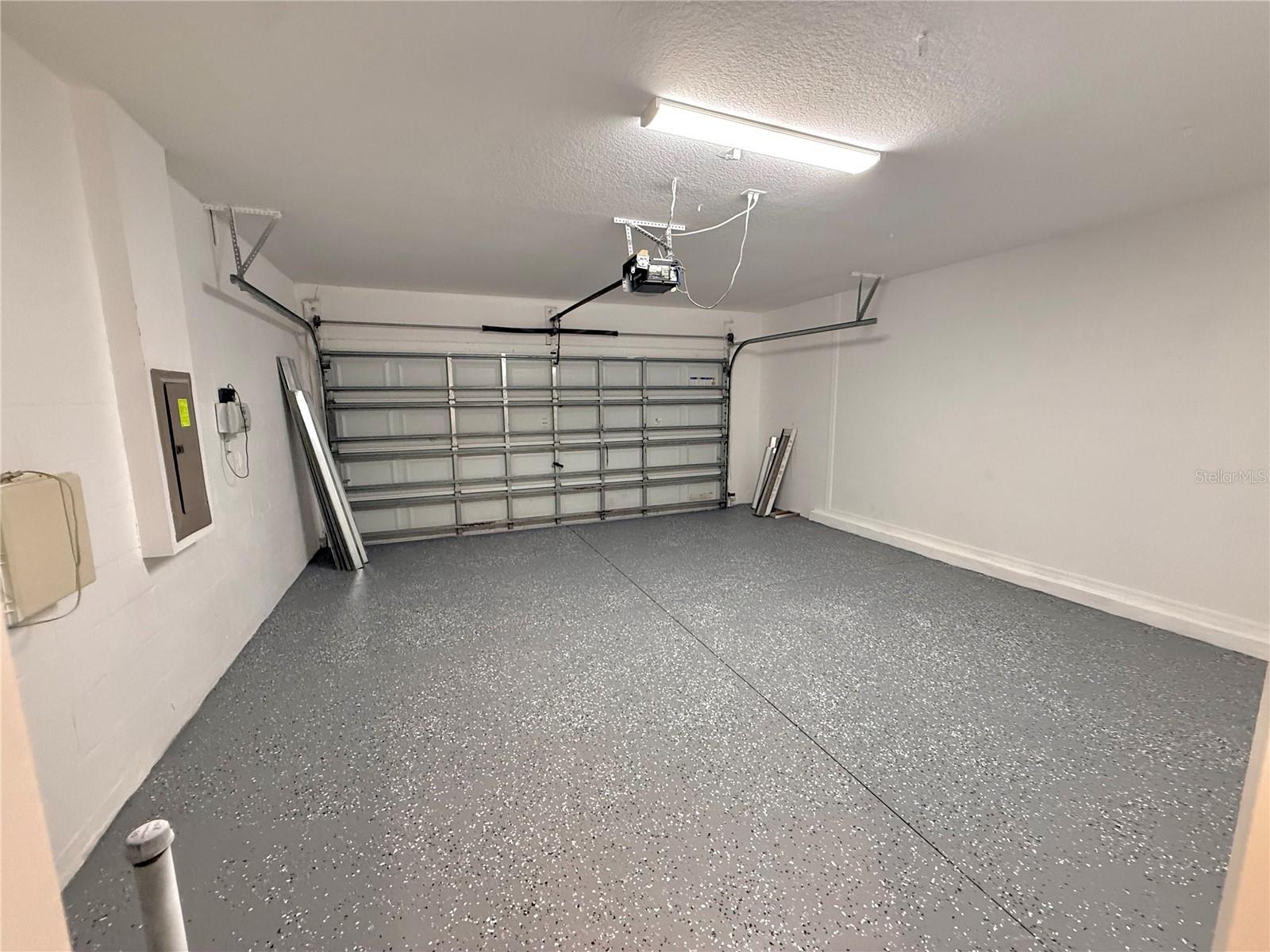 CARLTON LAKES WEST PH 1 & - Residential