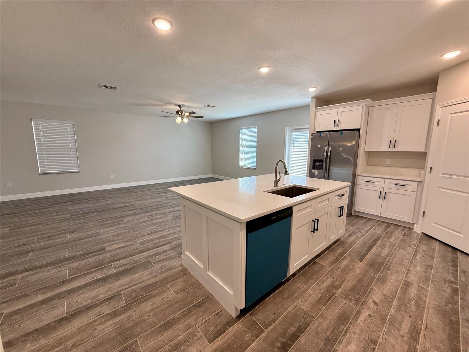 CARLTON LAKES WEST PH 1 & - Residential