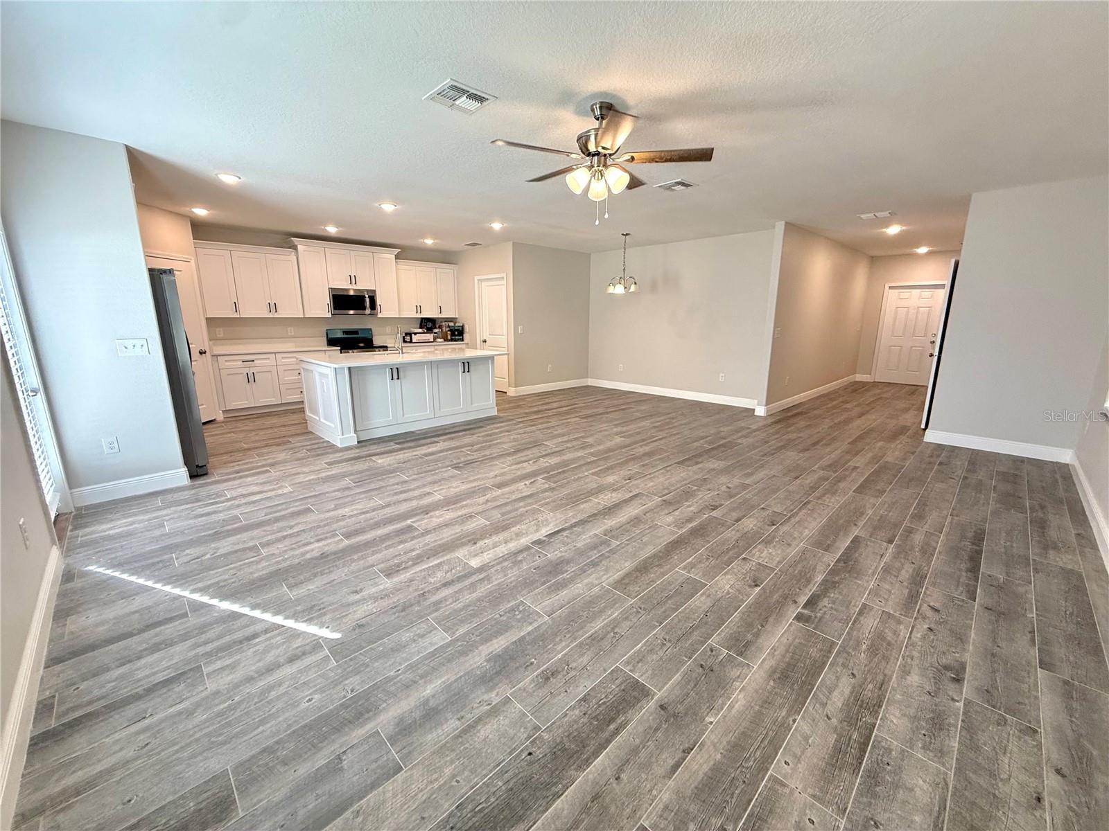 CARLTON LAKES WEST PH 1 & - Residential