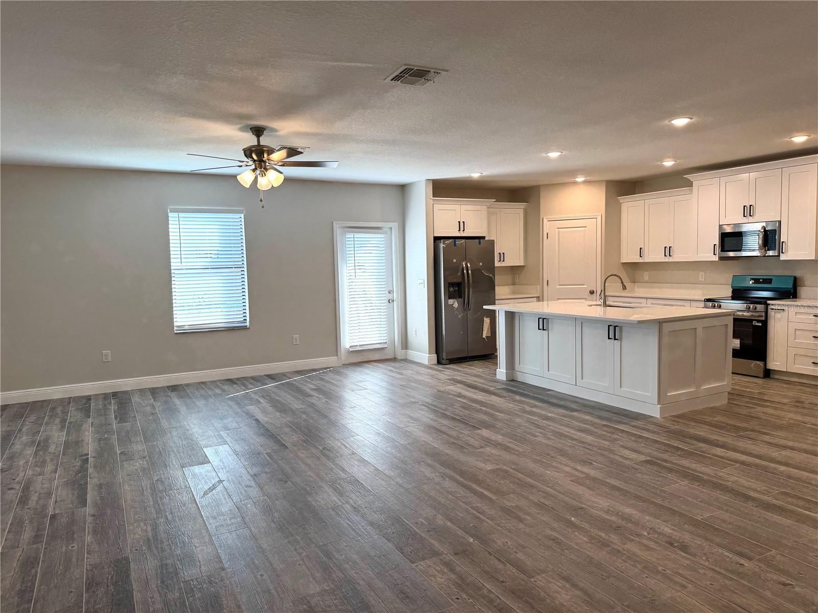 CARLTON LAKES WEST PH 1 & - Residential