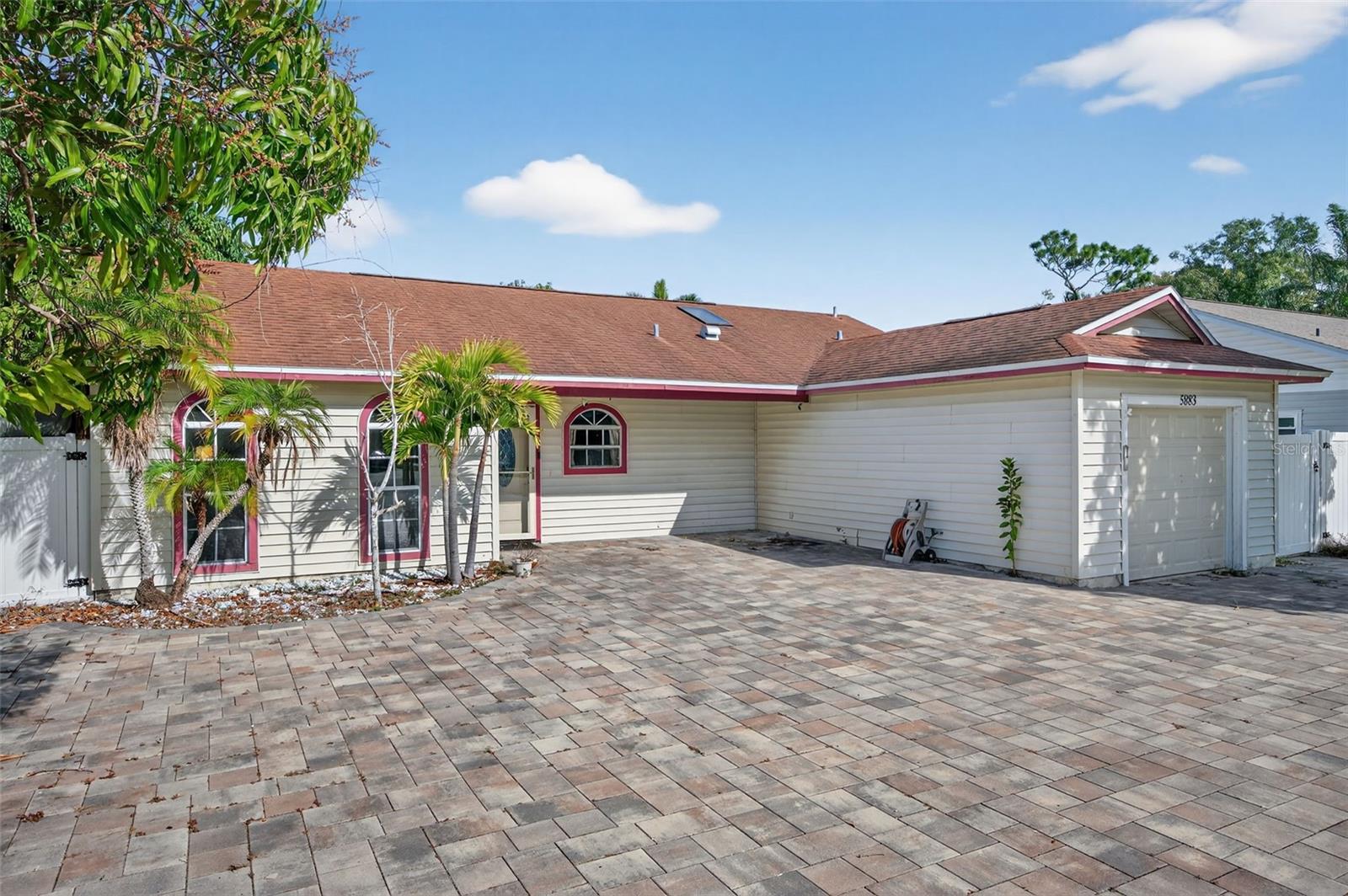 AUTUMN PLACE - Residential Lease