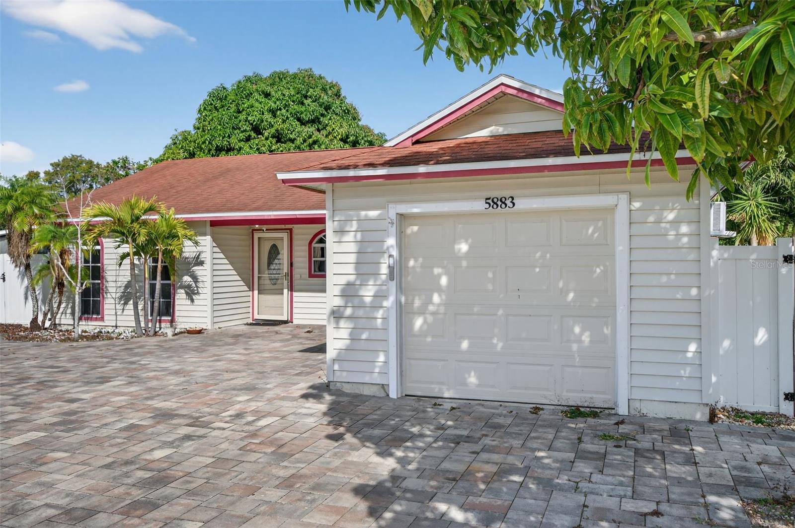 AUTUMN PLACE - Residential Lease