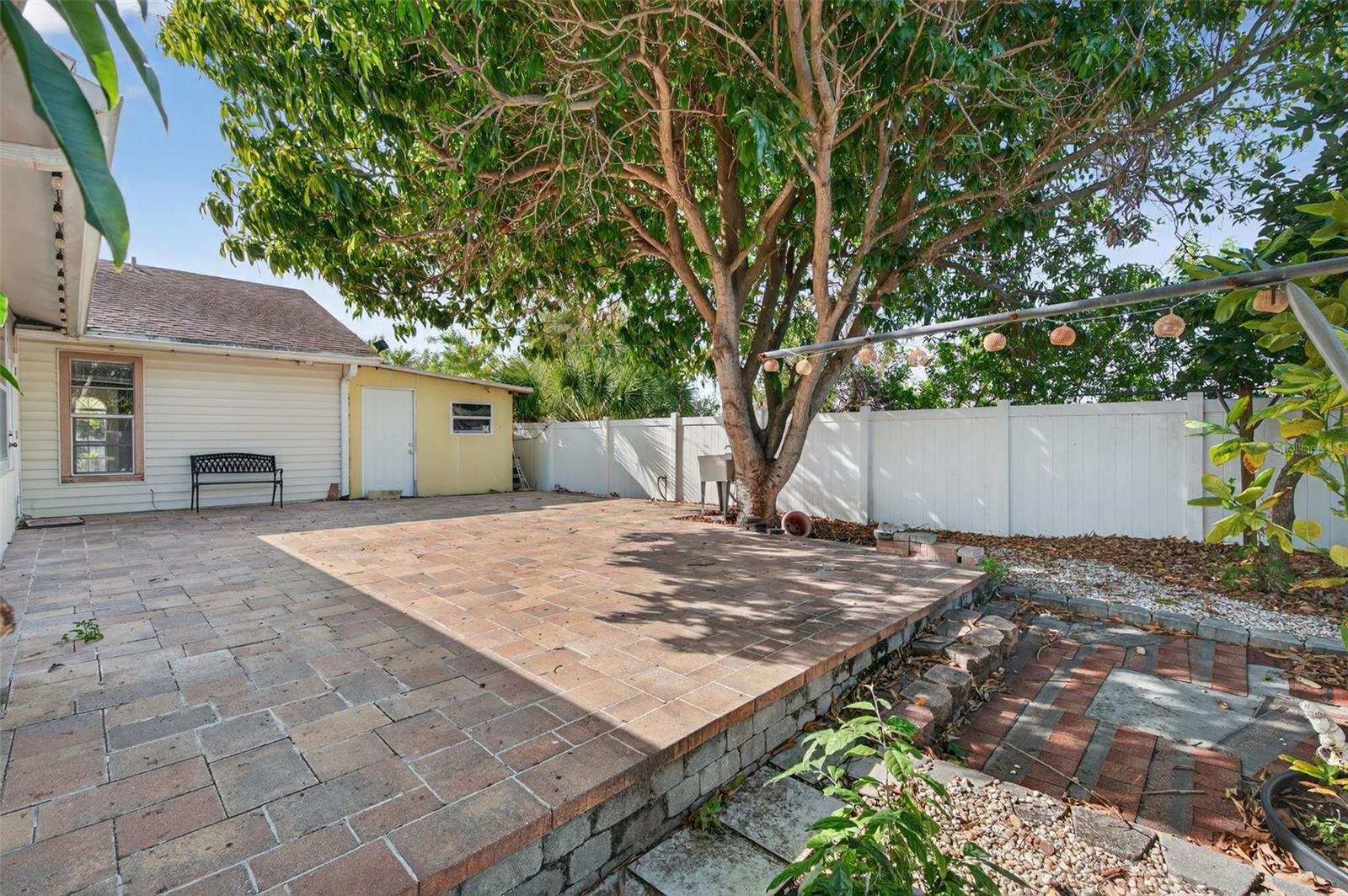 AUTUMN PLACE - Residential Lease