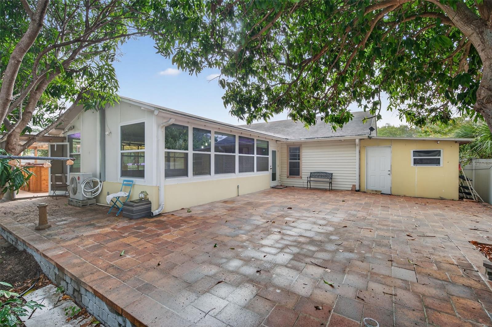 AUTUMN PLACE - Residential Lease