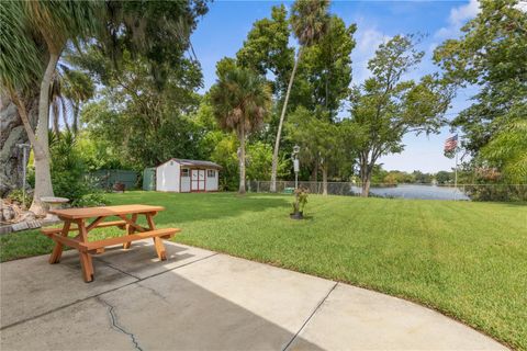 A home in SOUTH DAYTONA