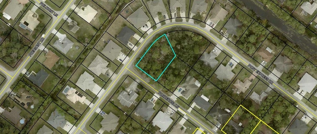 Photo of 1 Ponderosa Lane, Palm Coast, FL 32164 (MLS # FC320912)