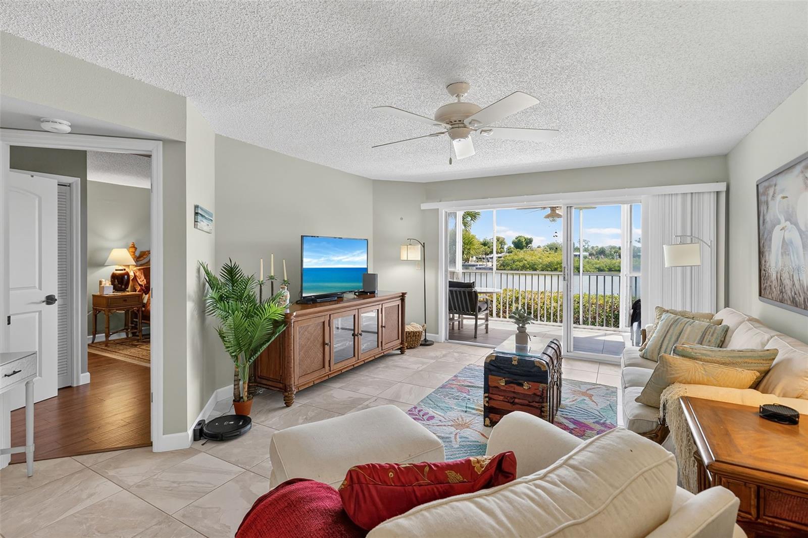 LEMON BAY BREEZES PH 02 BLDG B - Residential