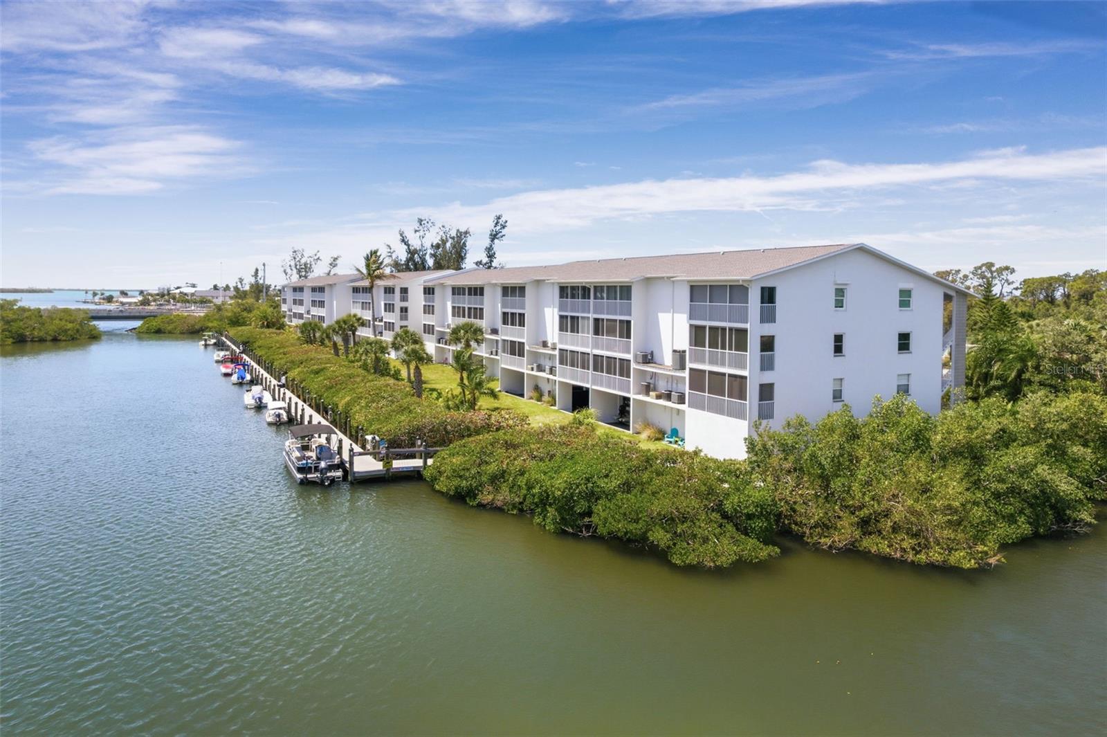 LEMON BAY BREEZES PH 02 BLDG B - Residential