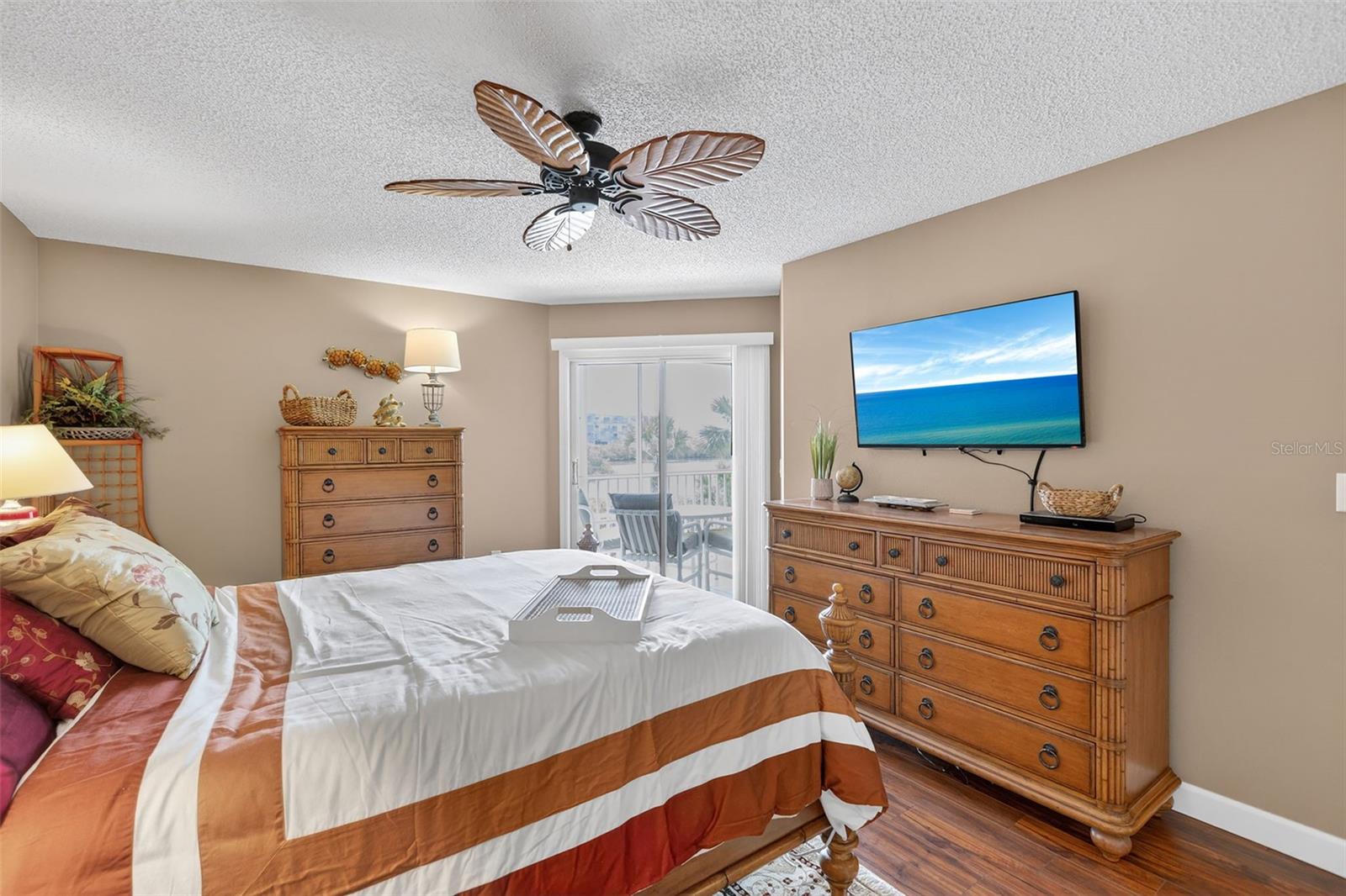 LEMON BAY BREEZES PH 02 BLDG B - Residential