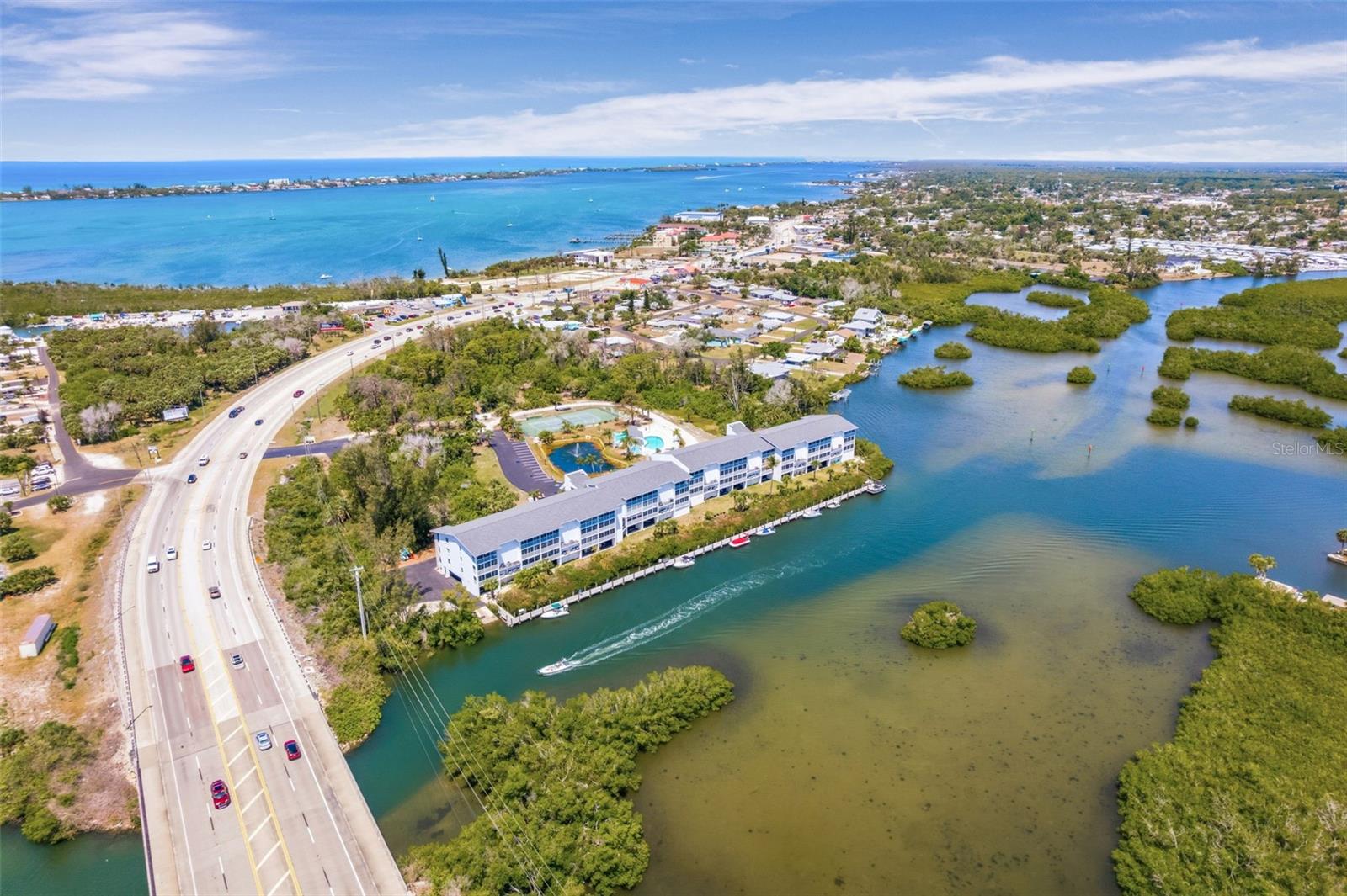 LEMON BAY BREEZES PH 02 BLDG B - Residential