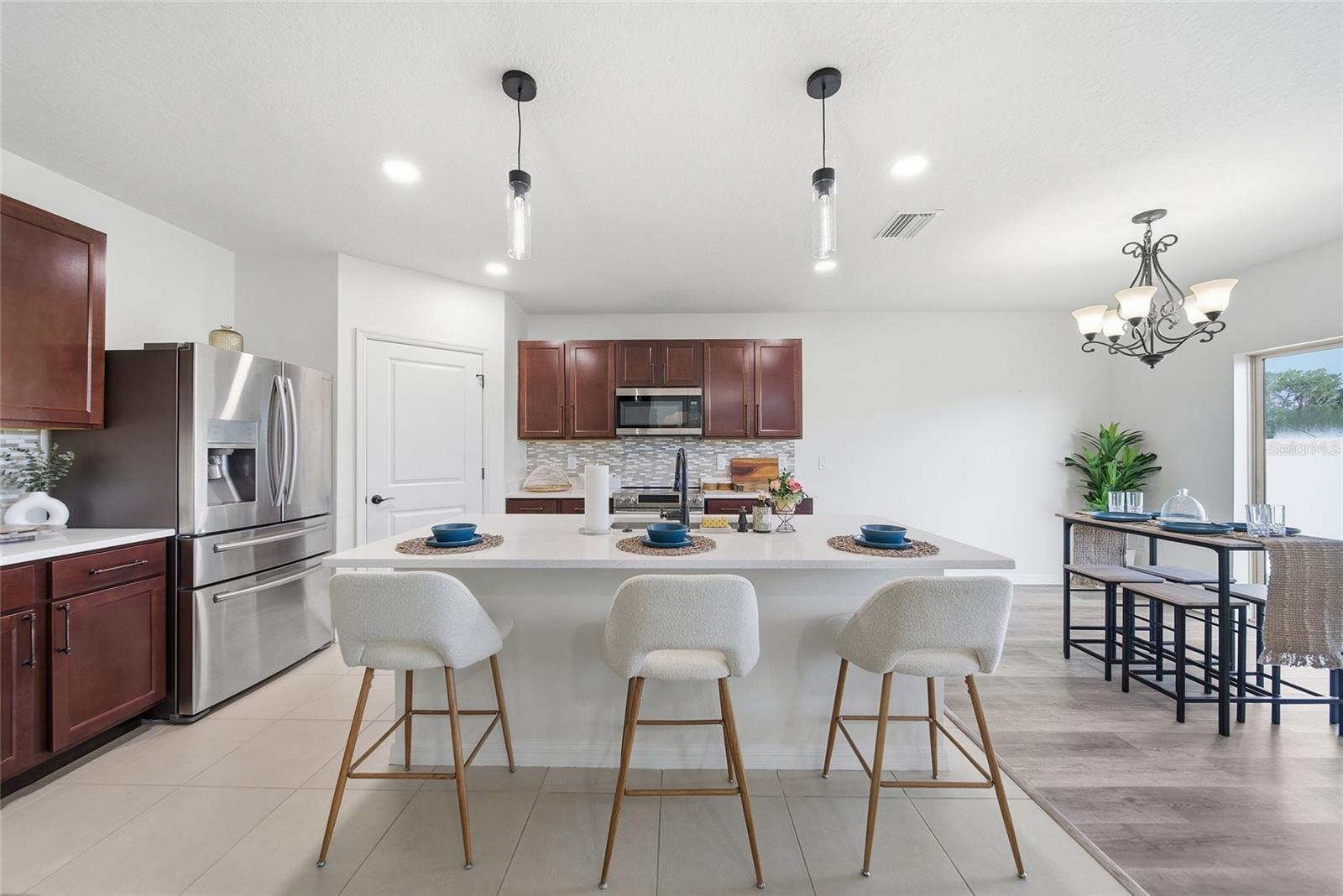 10019 GEESE TRAIL CIRCLE
