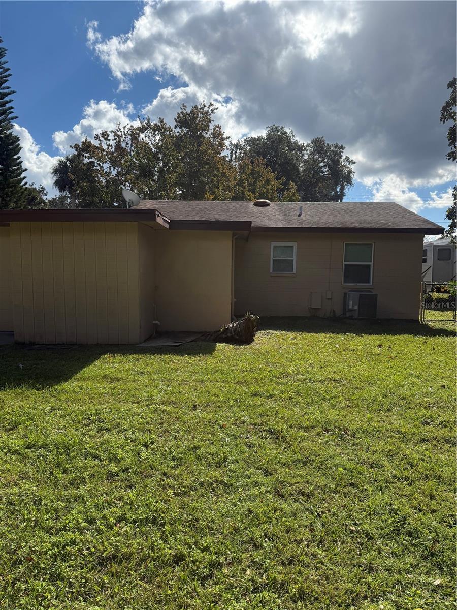 EDGEWATER ACRES UNIT 01 RESUB - Residential