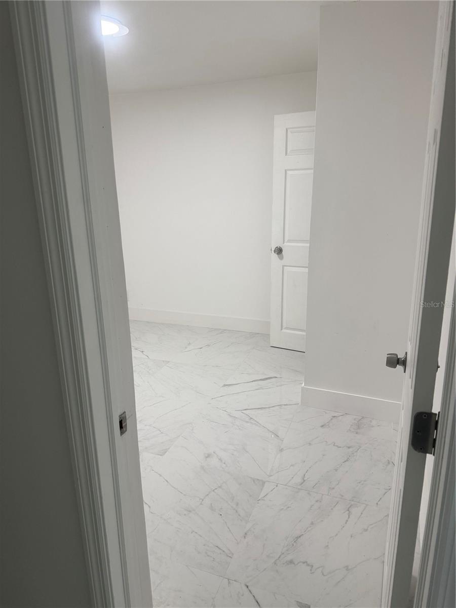 EDGEWATER ACRES UNIT 01 RESUB - Residential