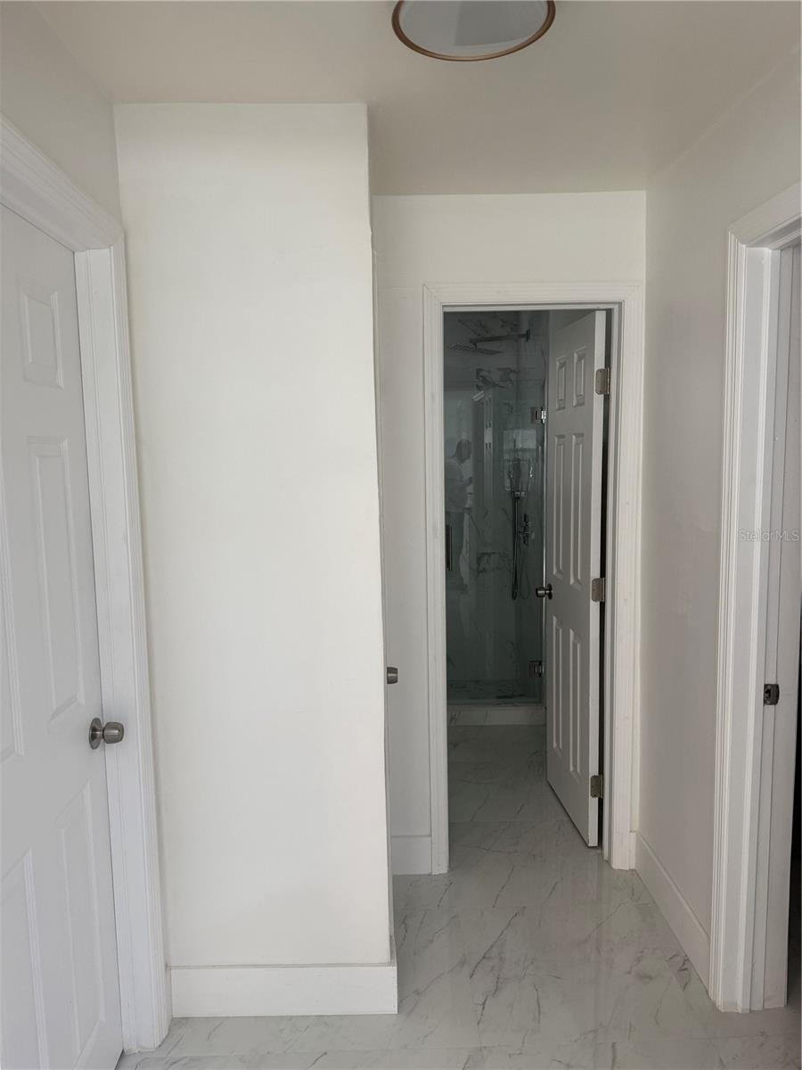 EDGEWATER ACRES UNIT 01 RESUB - Residential