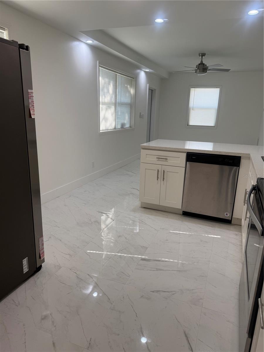 EDGEWATER ACRES UNIT 01 RESUB - Residential