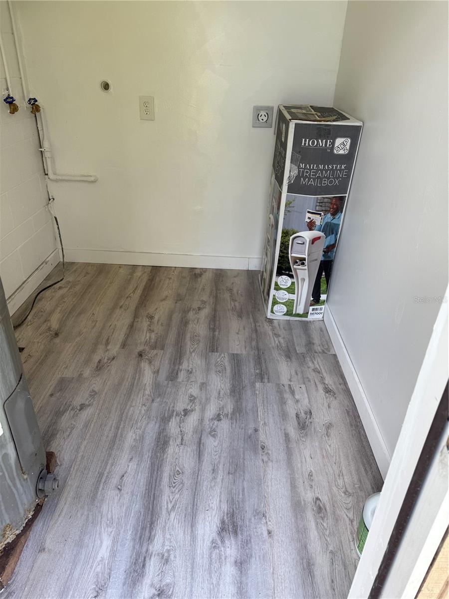 EDGEWATER ACRES UNIT 01 RESUB - Residential