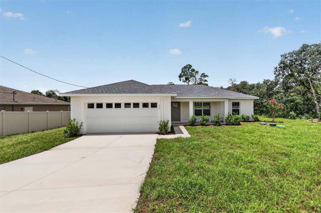 Photo of 103 Walnut Drive, Ocala, FL 34472 (MLS # OM730084)