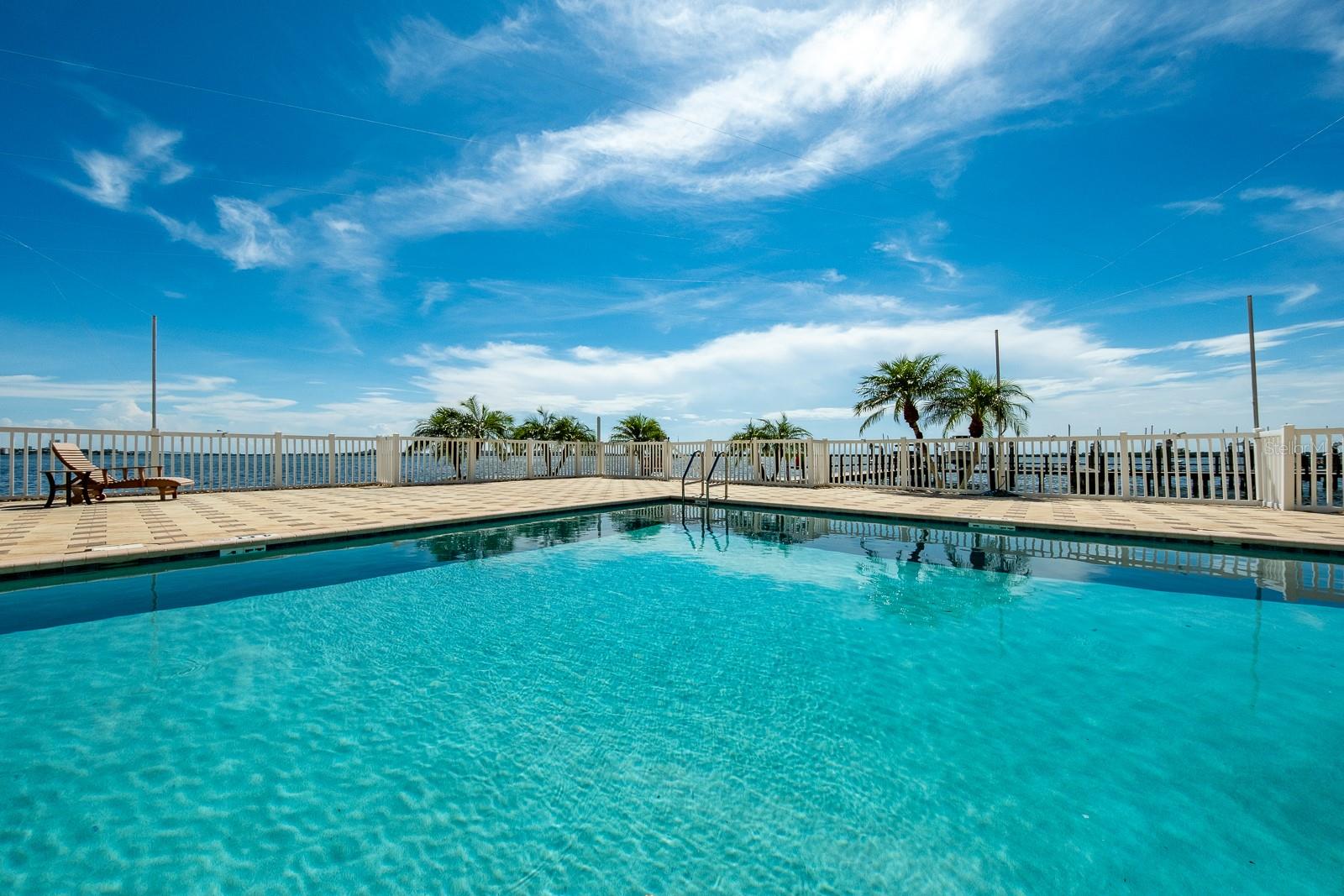 DUNEDIN GRAND THE CONDO - Residential