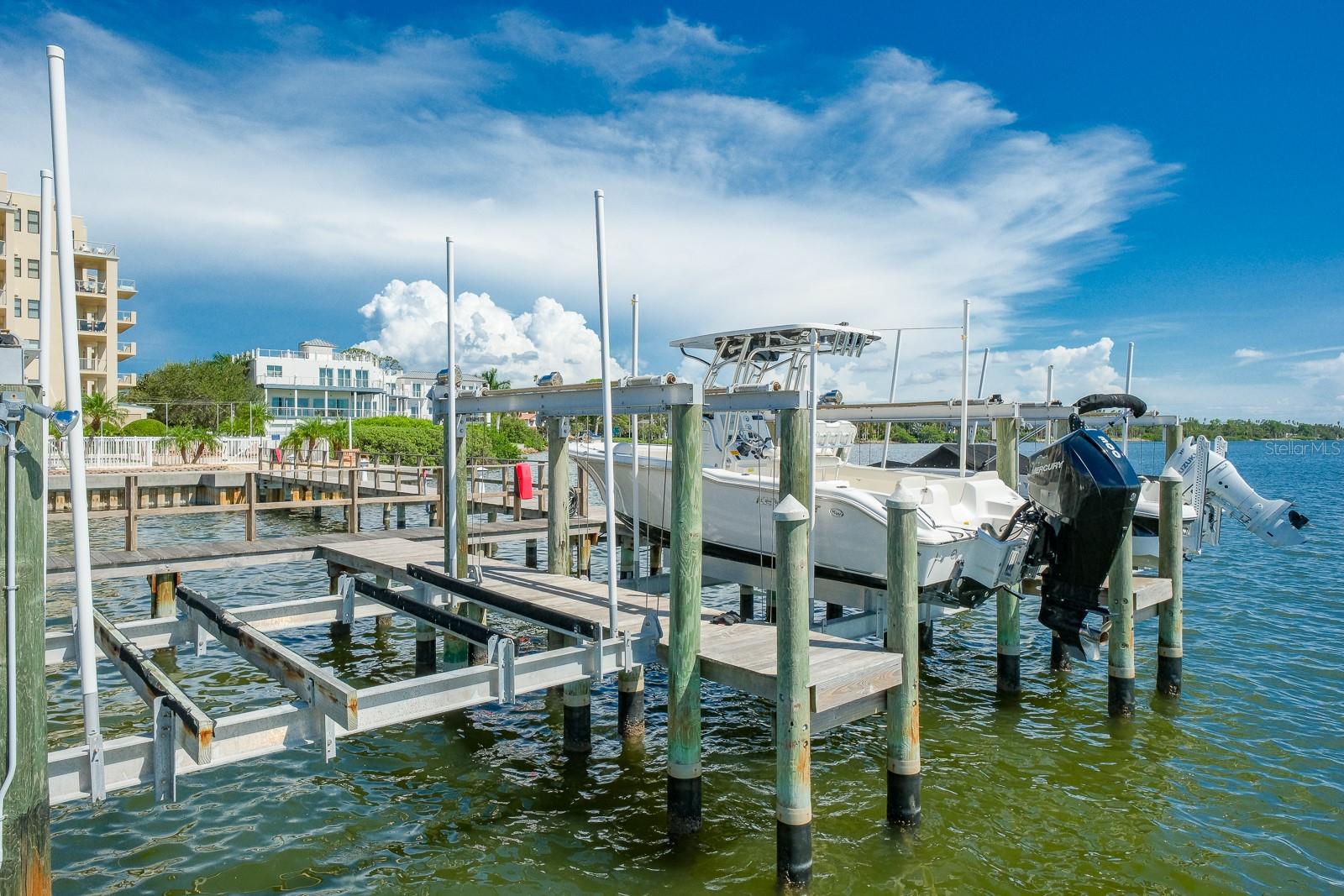 DUNEDIN GRAND THE CONDO - Residential