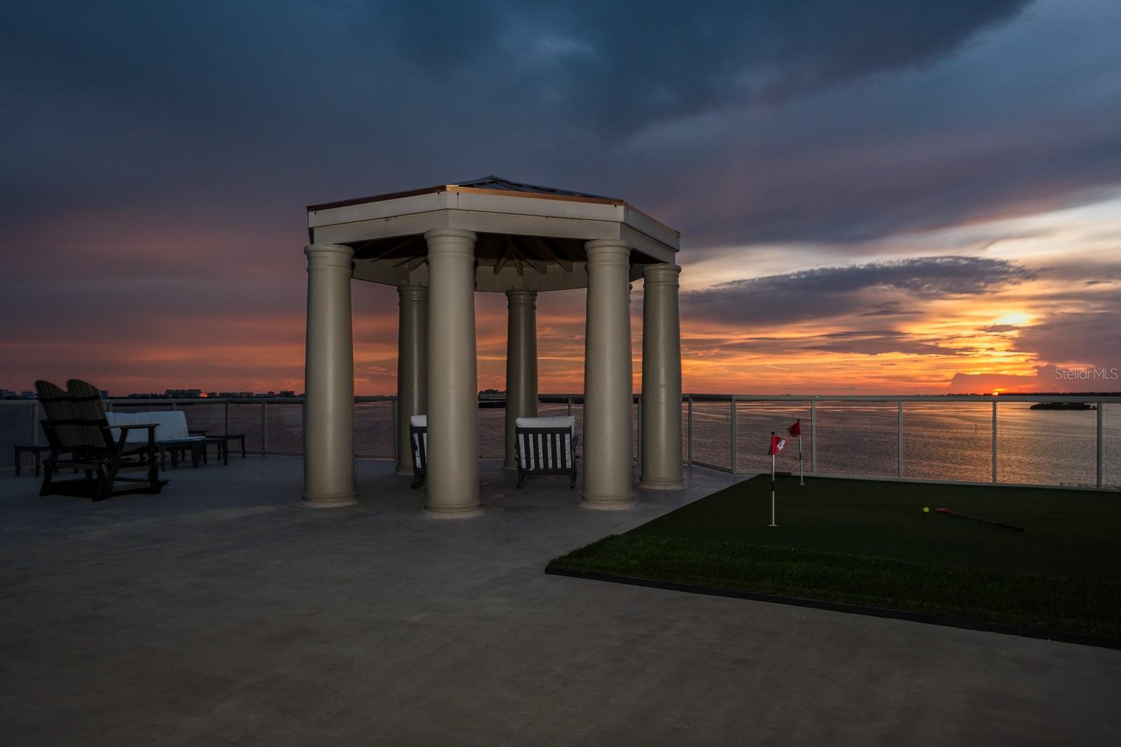 DUNEDIN GRAND THE CONDO - Residential