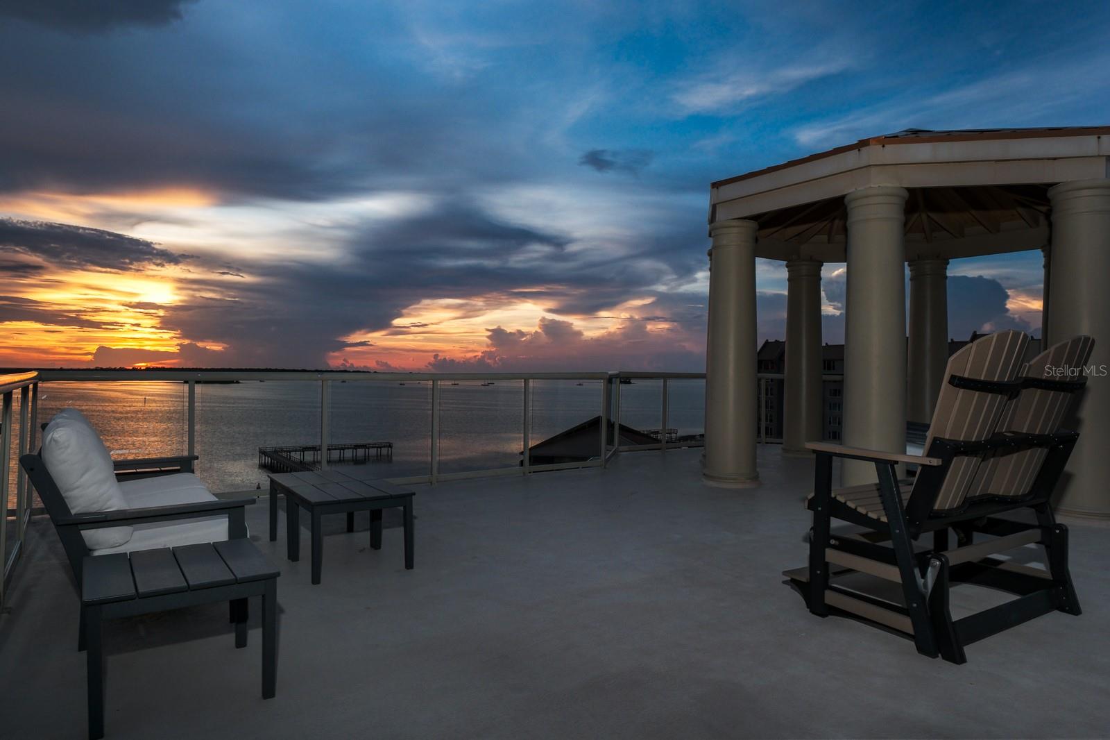 DUNEDIN GRAND THE CONDO - Residential