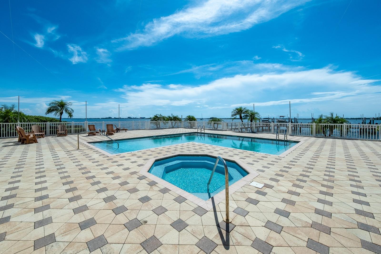 DUNEDIN GRAND THE CONDO - Residential