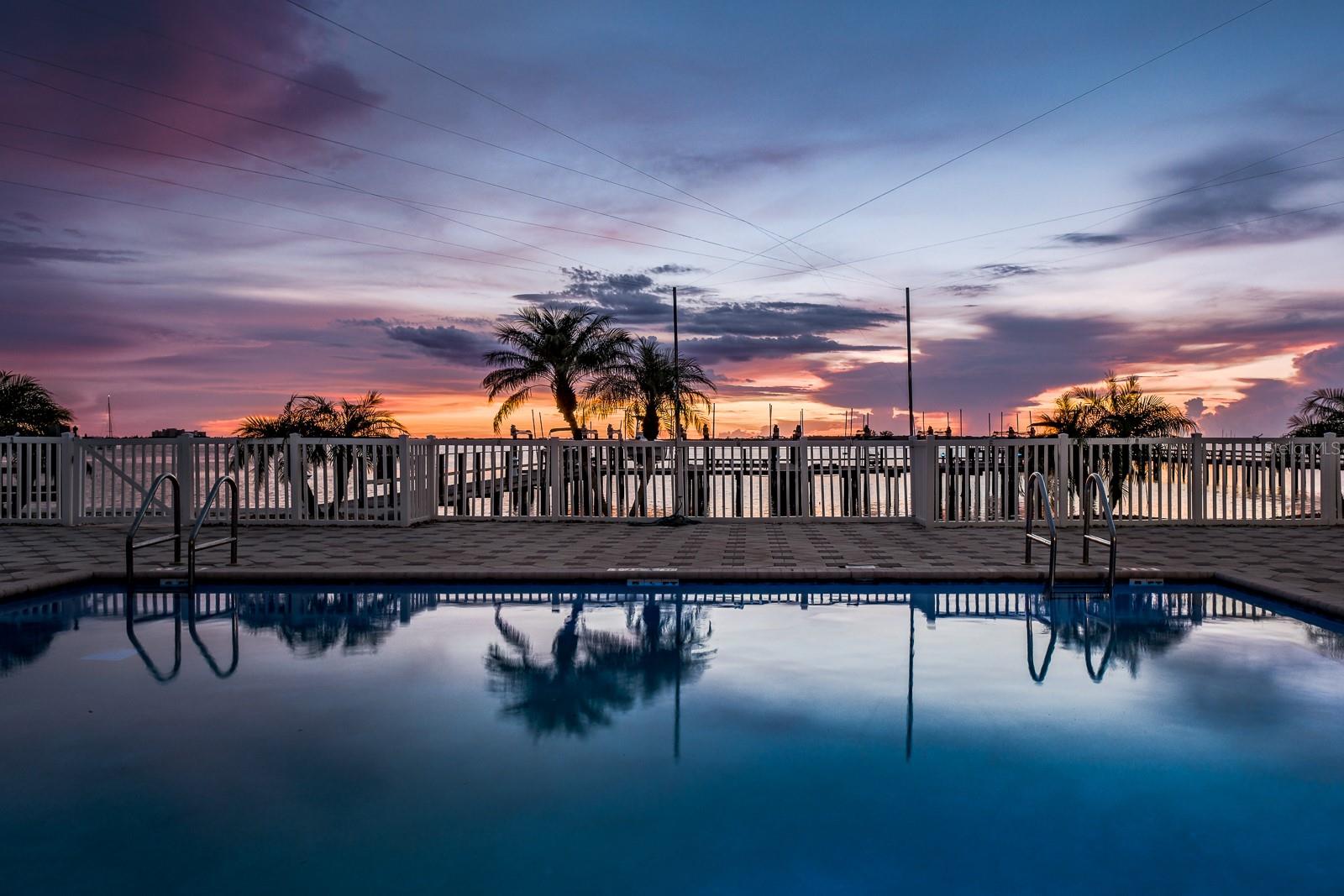 DUNEDIN GRAND THE CONDO - Residential