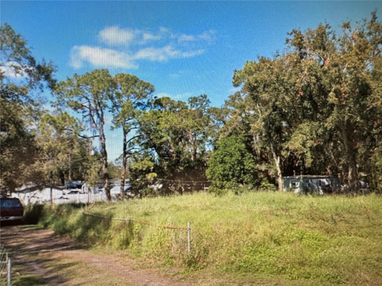 A Nice lot for you to build your dream home. Polk County Zoning RS permits Single Family Residential Home or Mobile Home. It was a Previous installation of mobile home, so now may qualify for reduced Impact Fees. "AS IS"