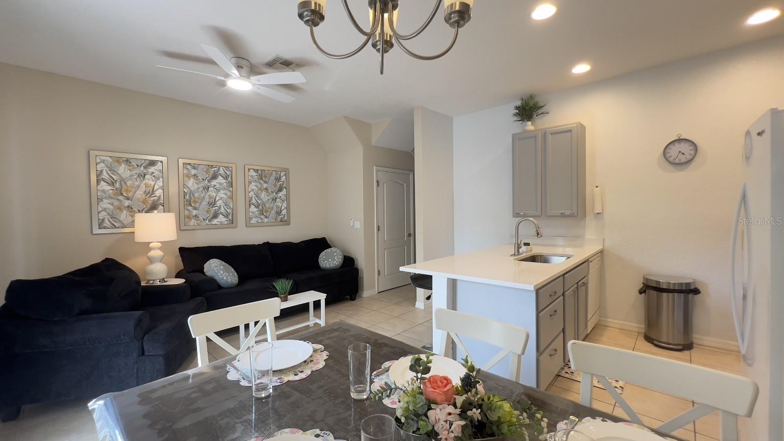 2379 CARAVELLE CIRCLE