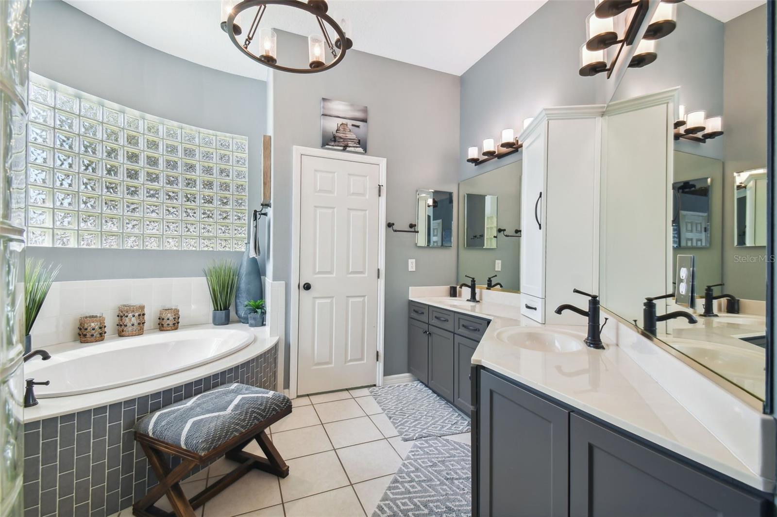 DIAMOND HILL AT SWEETWATER COUNTRY CLUB - Residential