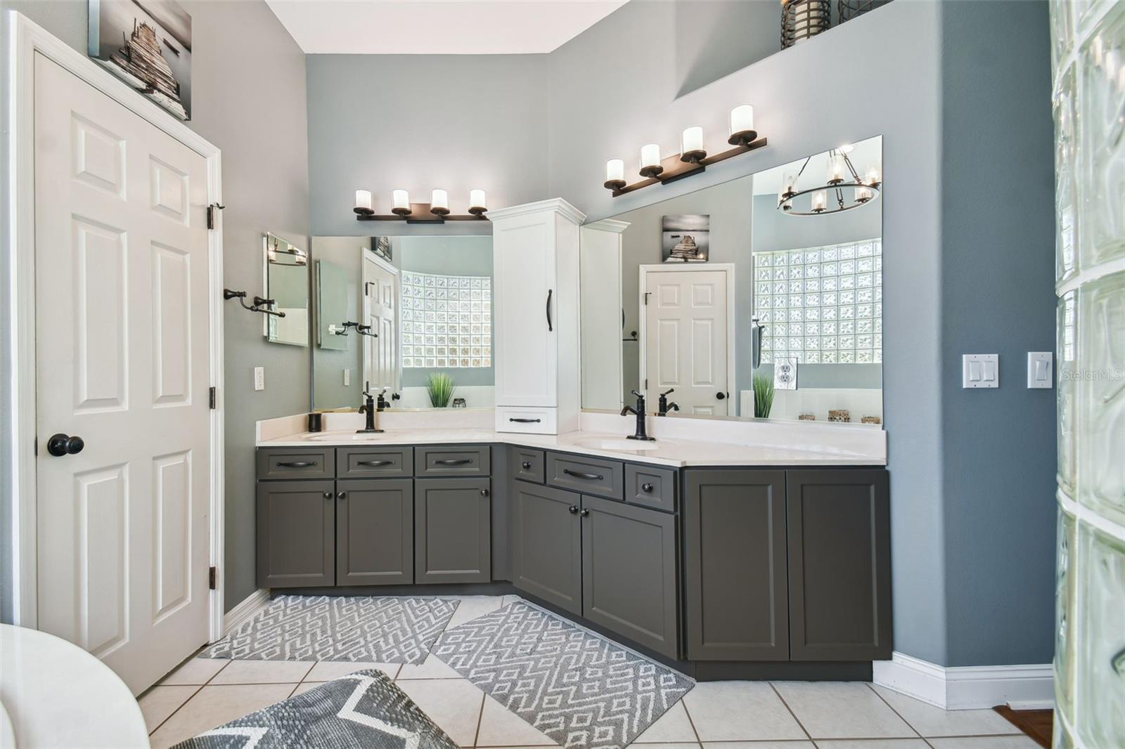 DIAMOND HILL AT SWEETWATER COUNTRY CLUB - Residential