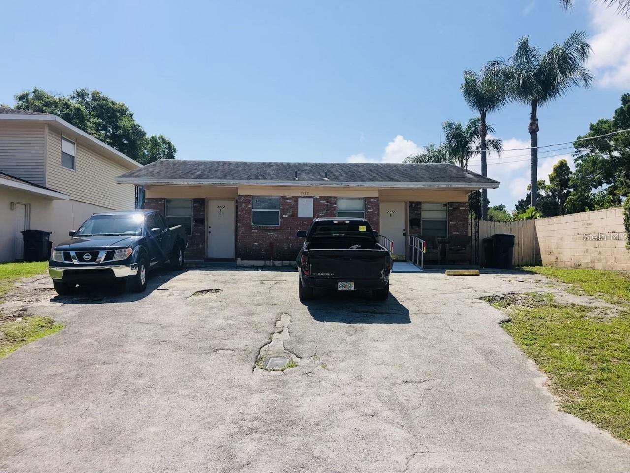 Fantastic fully rented Duplex located in old West Tampa!!! Great investment opportunity with no CDD or HOA. Centrally located close to downtown, South Tampa, shopping and restaurants. Call now for more details.