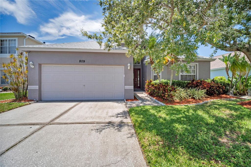Photo of 809 Addison Drive NE, St Petersburg, FL 33716 (MLS # TB8520254)