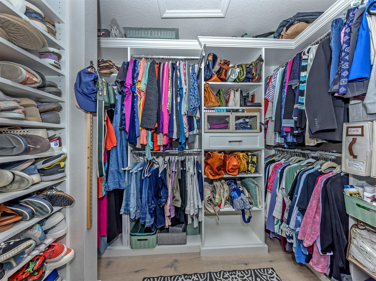 BLUE HERON POND - Residential