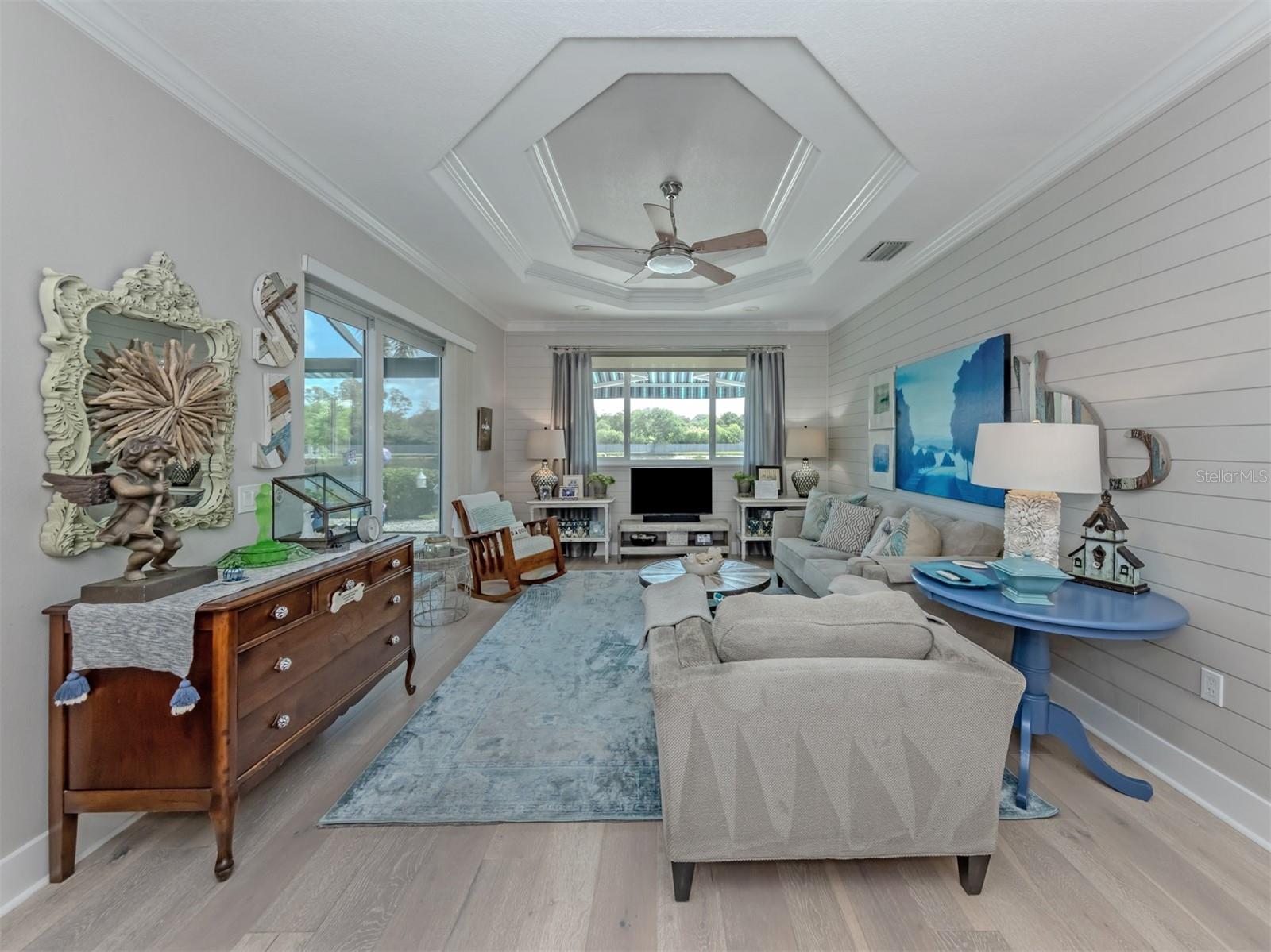 BLUE HERON POND - Residential