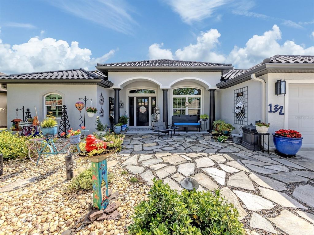 Photo of 132 Wading Bird Drive, Venice, FL 34292 (MLS # N6143710)