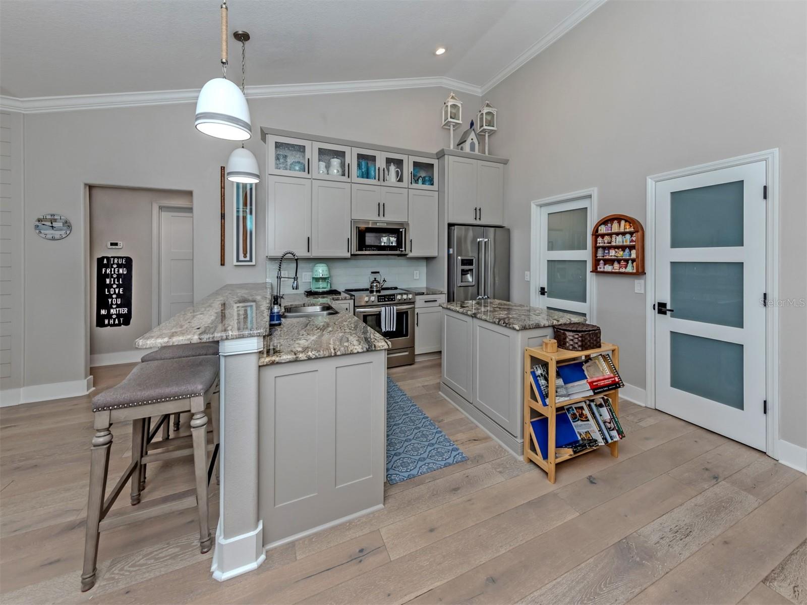 BLUE HERON POND - Residential