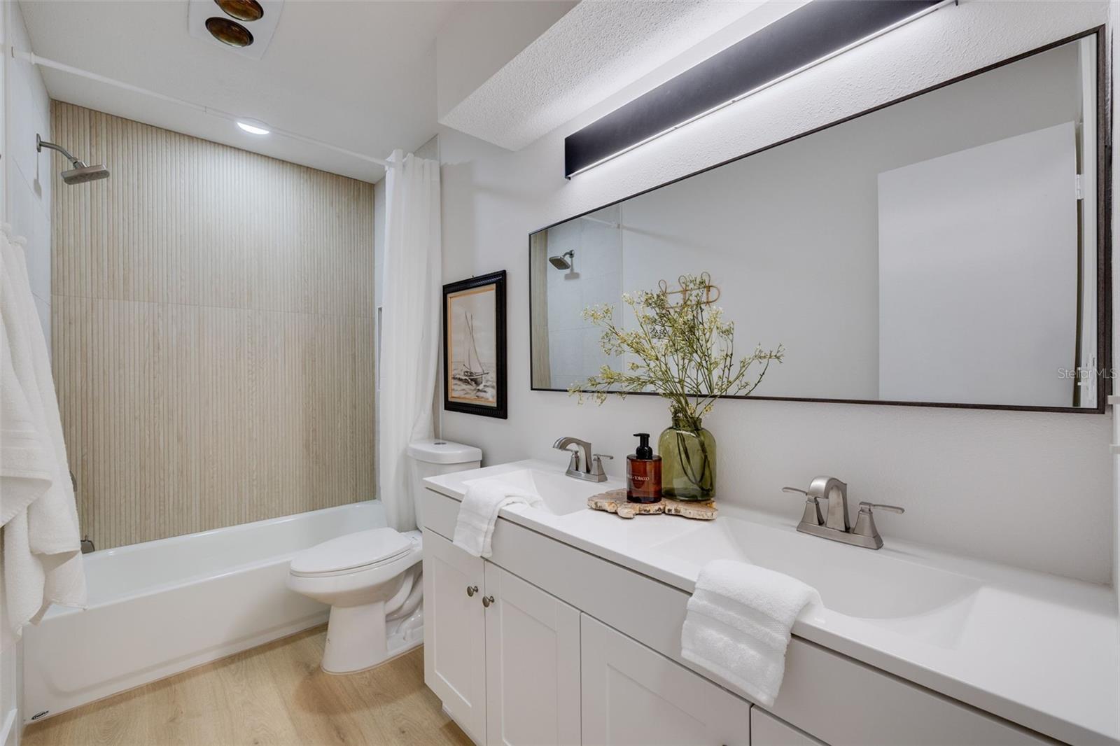 VENICE EAST 3RD ADD - Residential