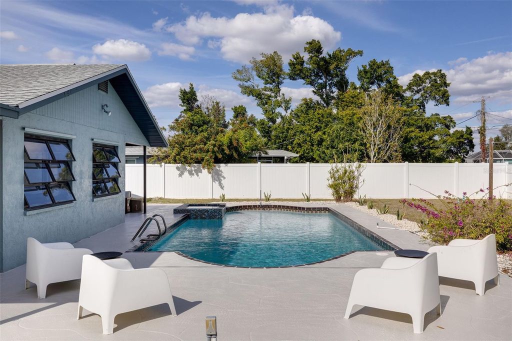 Photo of 214 Lorraine Avenue, Venice, FL 34293 (MLS # A4679541)