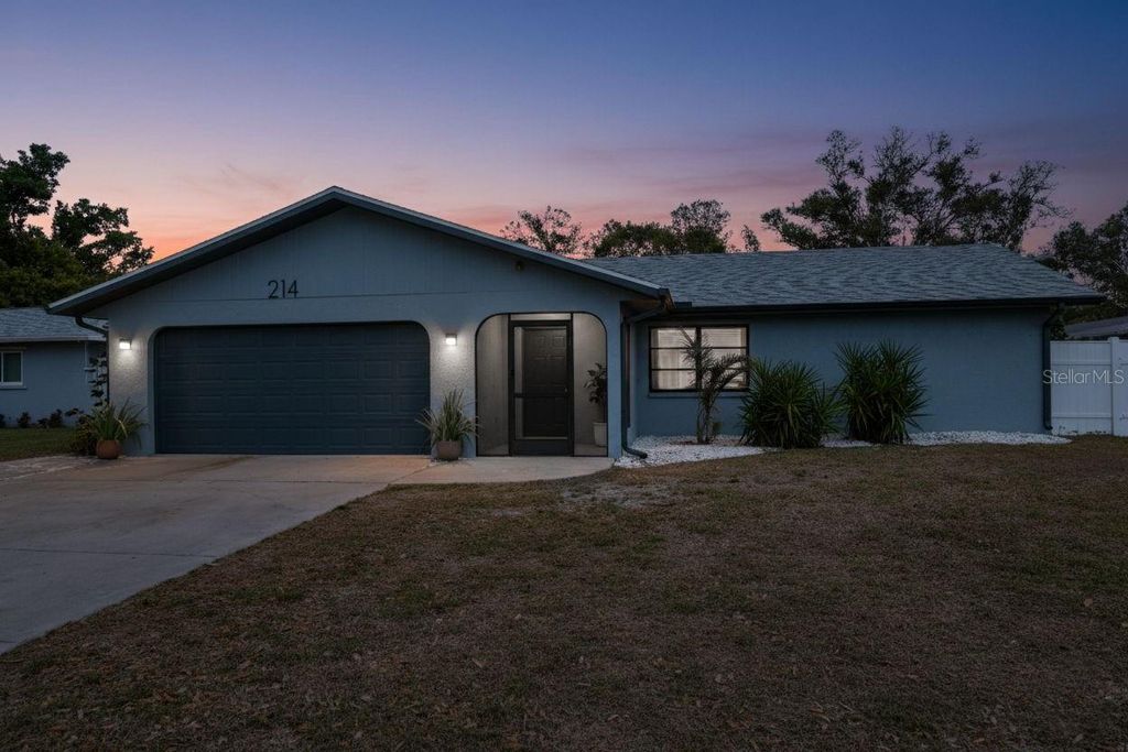 Photo of 214 Lorraine Avenue, Venice, FL 34293 (MLS # A4679541)