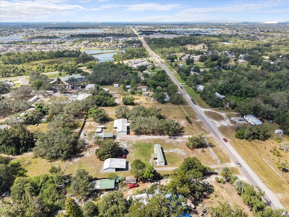 TROPICAL ACRES - Residential