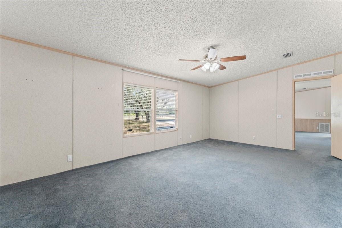 TROPICAL ACRES - Residential