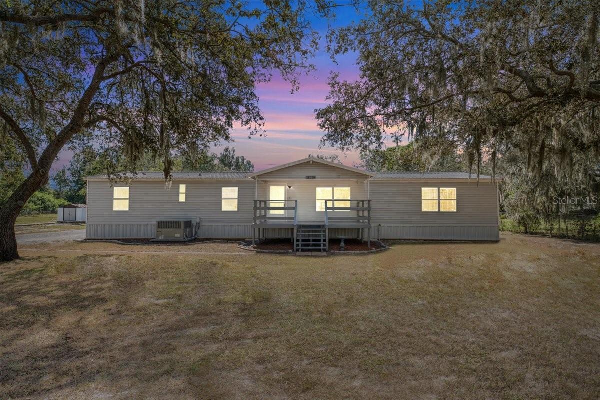 TROPICAL ACRES - Residential