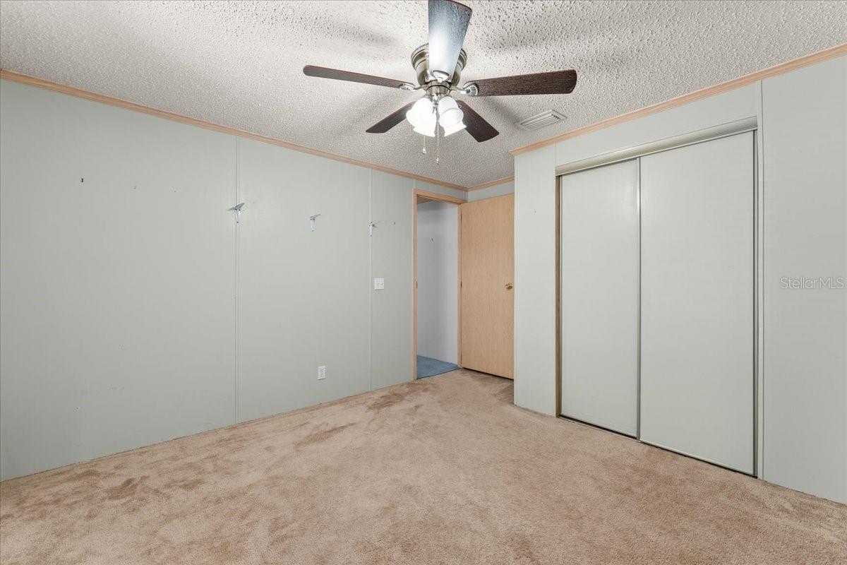 TROPICAL ACRES - Residential