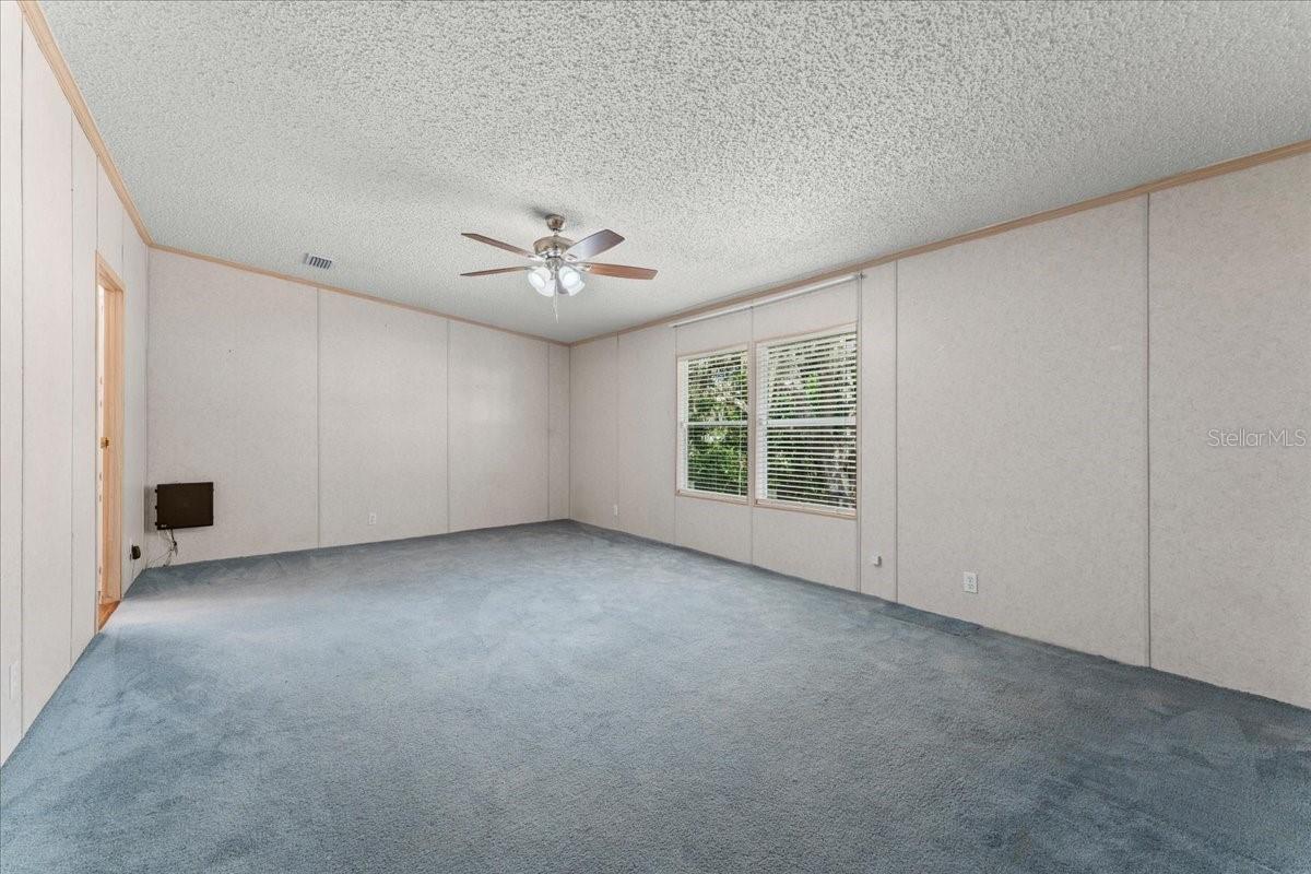 TROPICAL ACRES - Residential