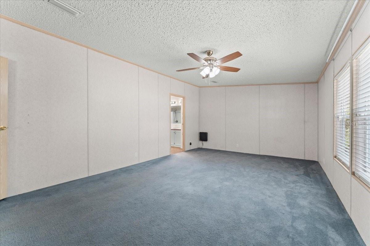 TROPICAL ACRES - Residential