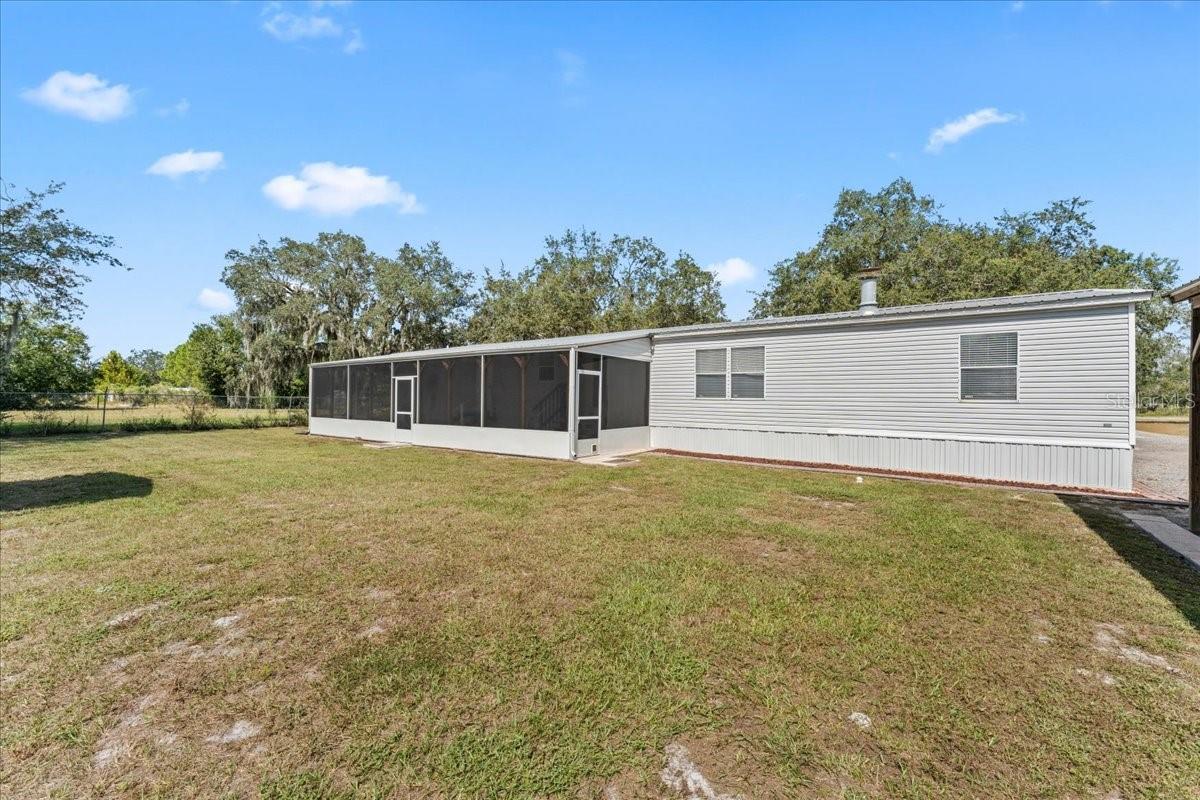 TROPICAL ACRES - Residential