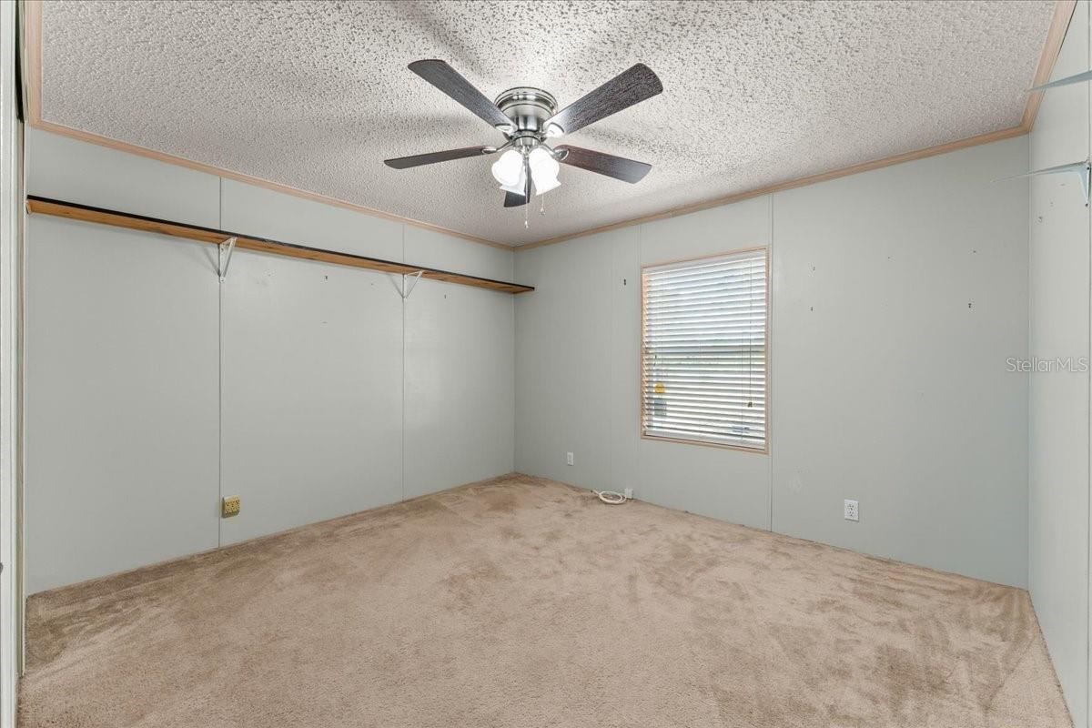 TROPICAL ACRES - Residential