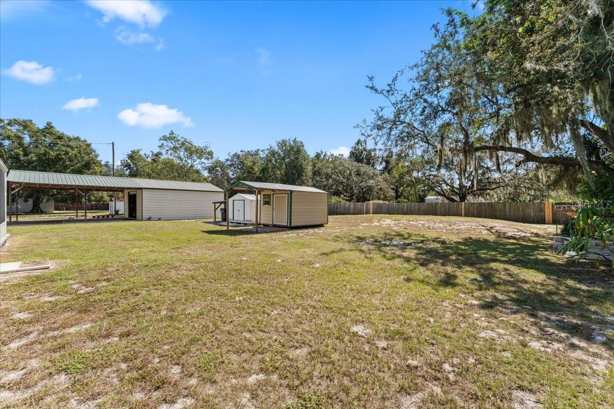 TROPICAL ACRES - Residential